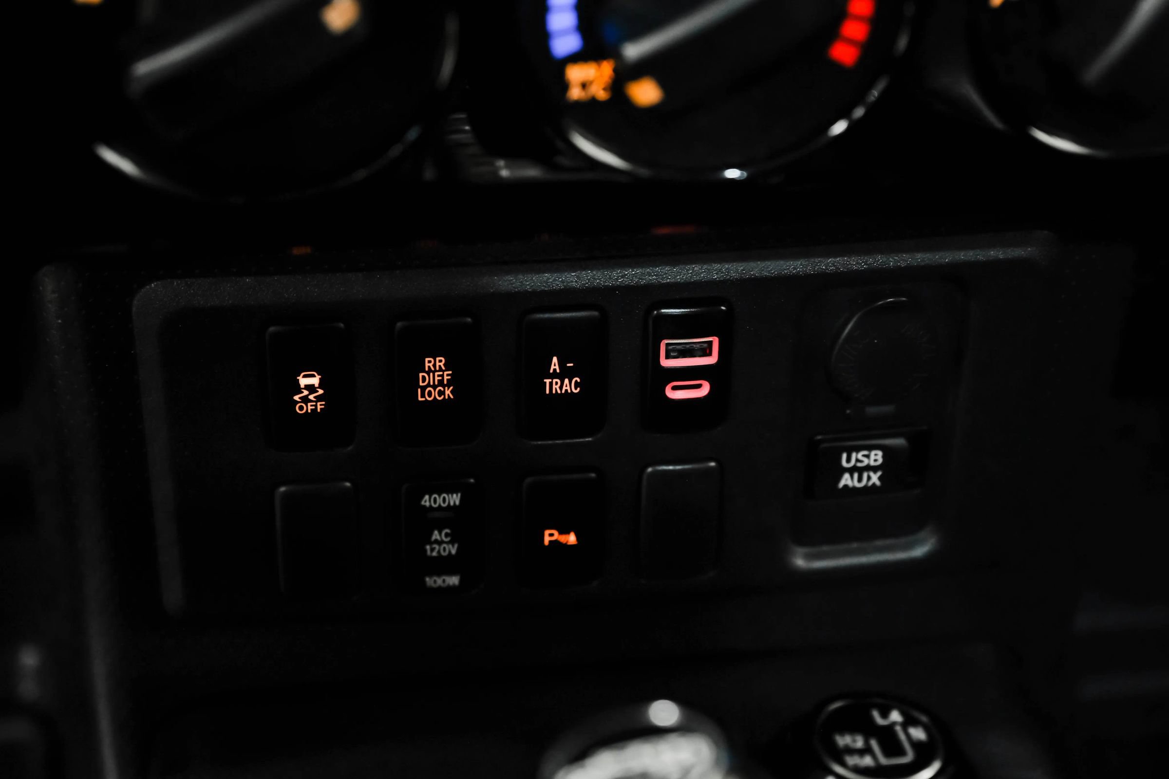 Used 2013 Toyota FJ Cruiser 4WD w/ Upgrade Pkg image 30