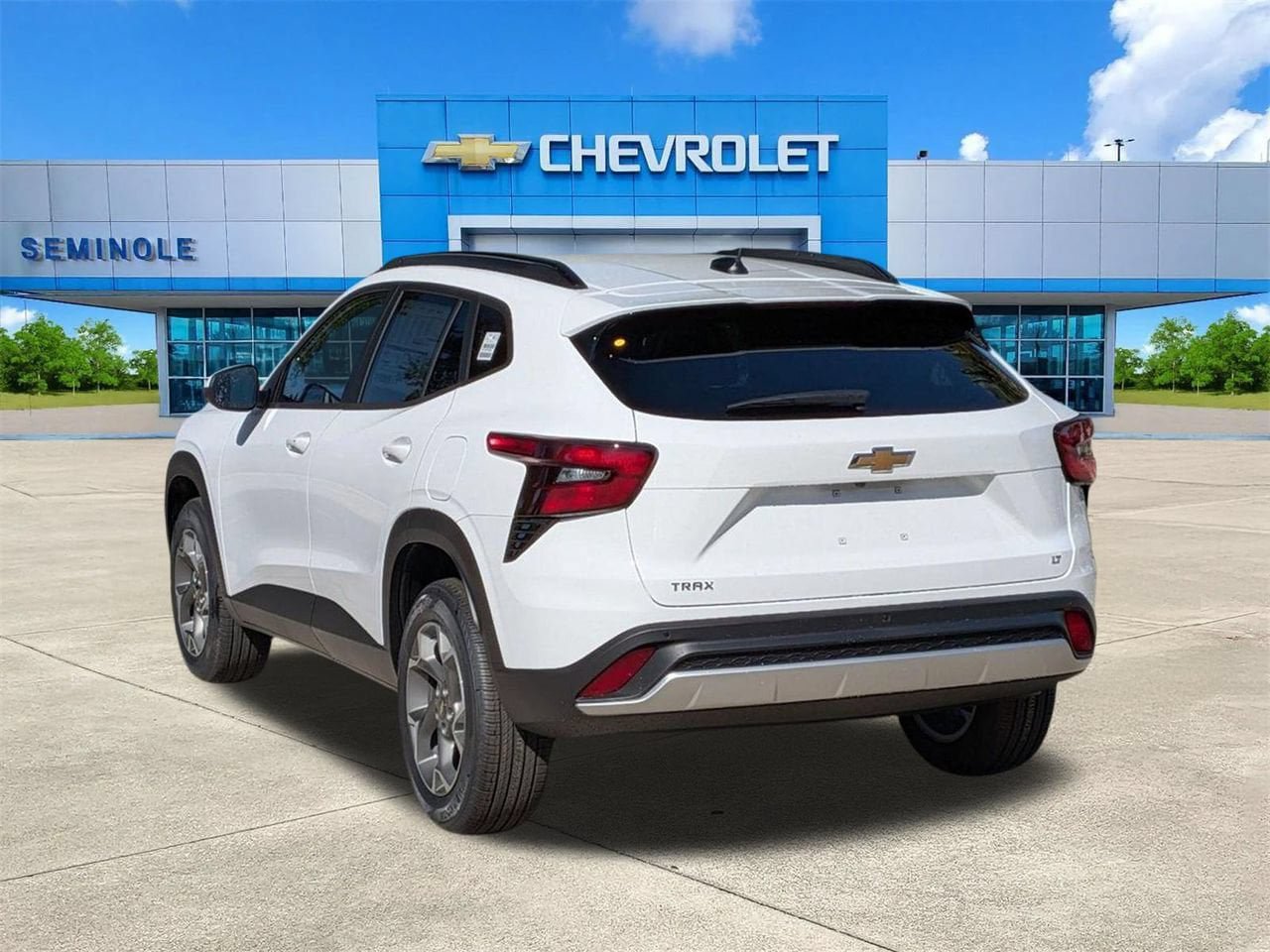 New 2026 Chevrolet Trax LT w/ Driver Confidence Package FWD image 3