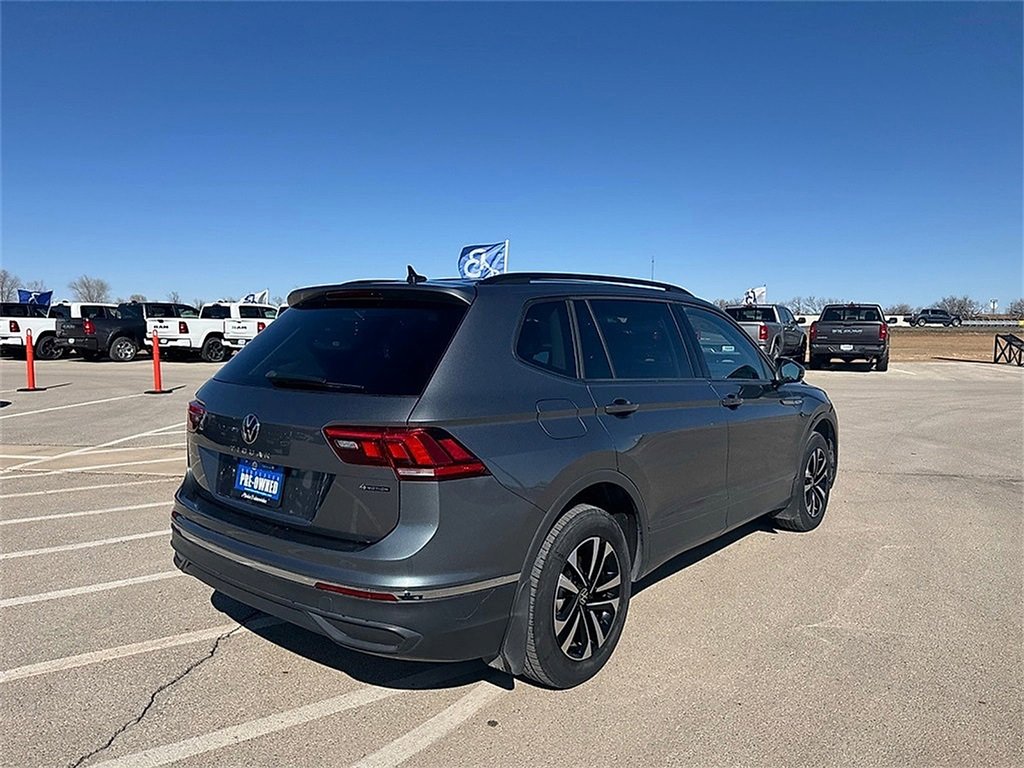 Used 2022 Volkswagen Tiguan S image 3