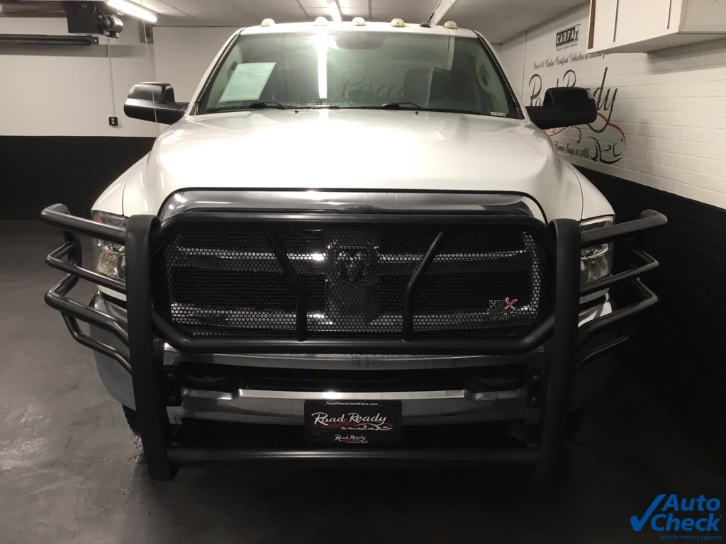 Used 2016 RAM 3500 Tradesman w/ Chrome Appearance Group image 4