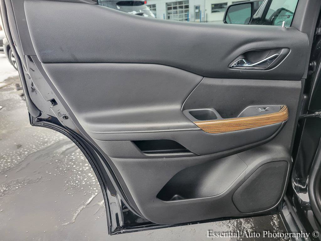 Certified 2017 GMC Acadia SLE image 17