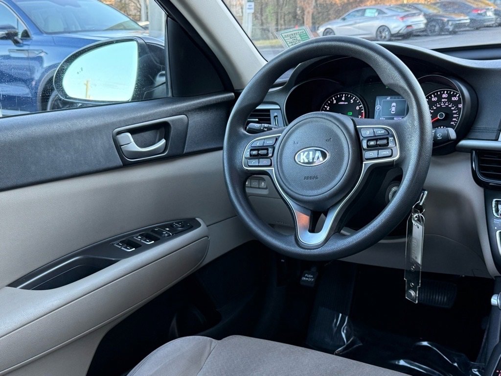 Used 2018 Kia Optima LX image 8