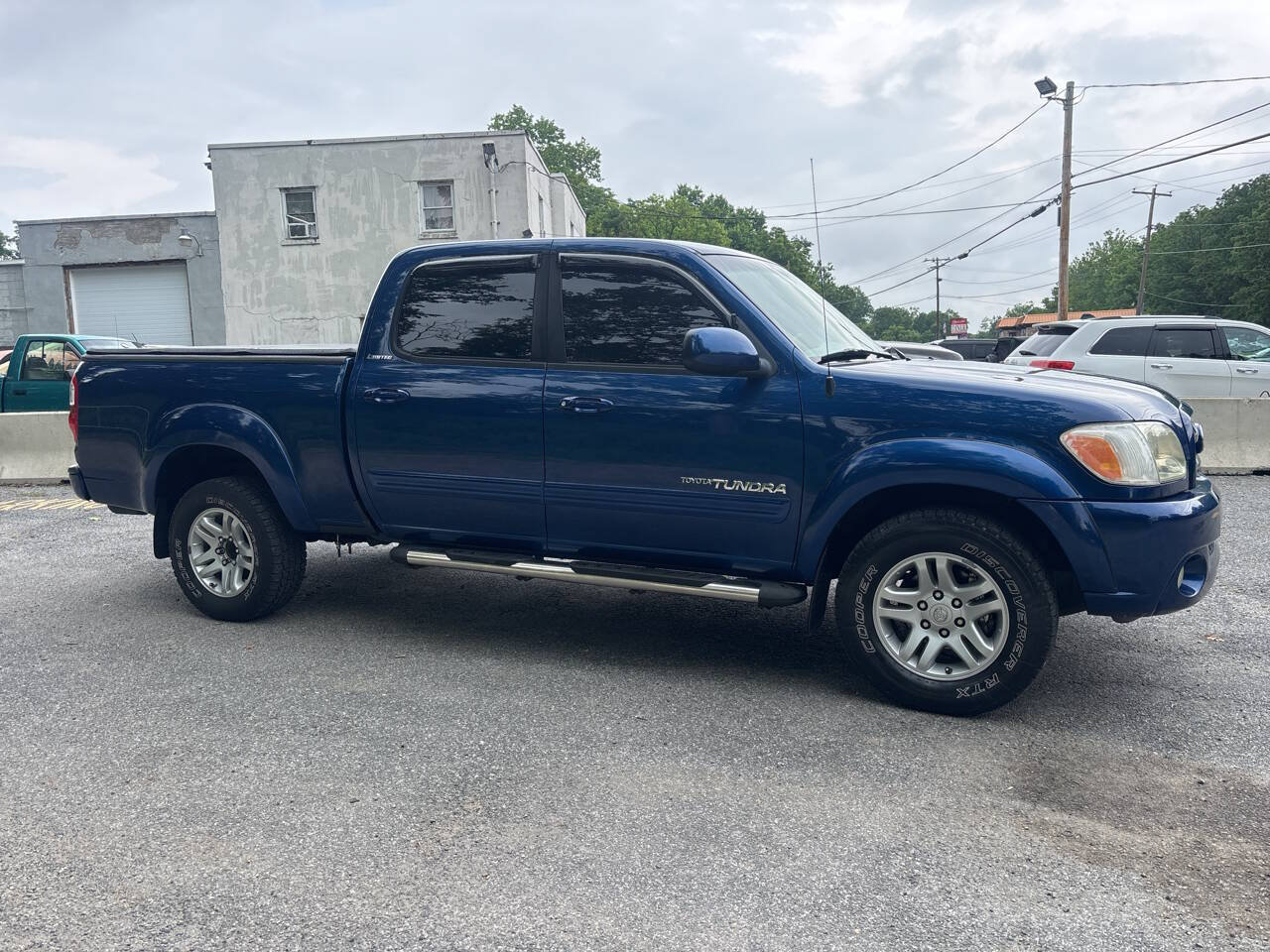 Used 2005 Toyota Tundra Limited w/ All Weather Guard Pkg AWD/4WD image 9