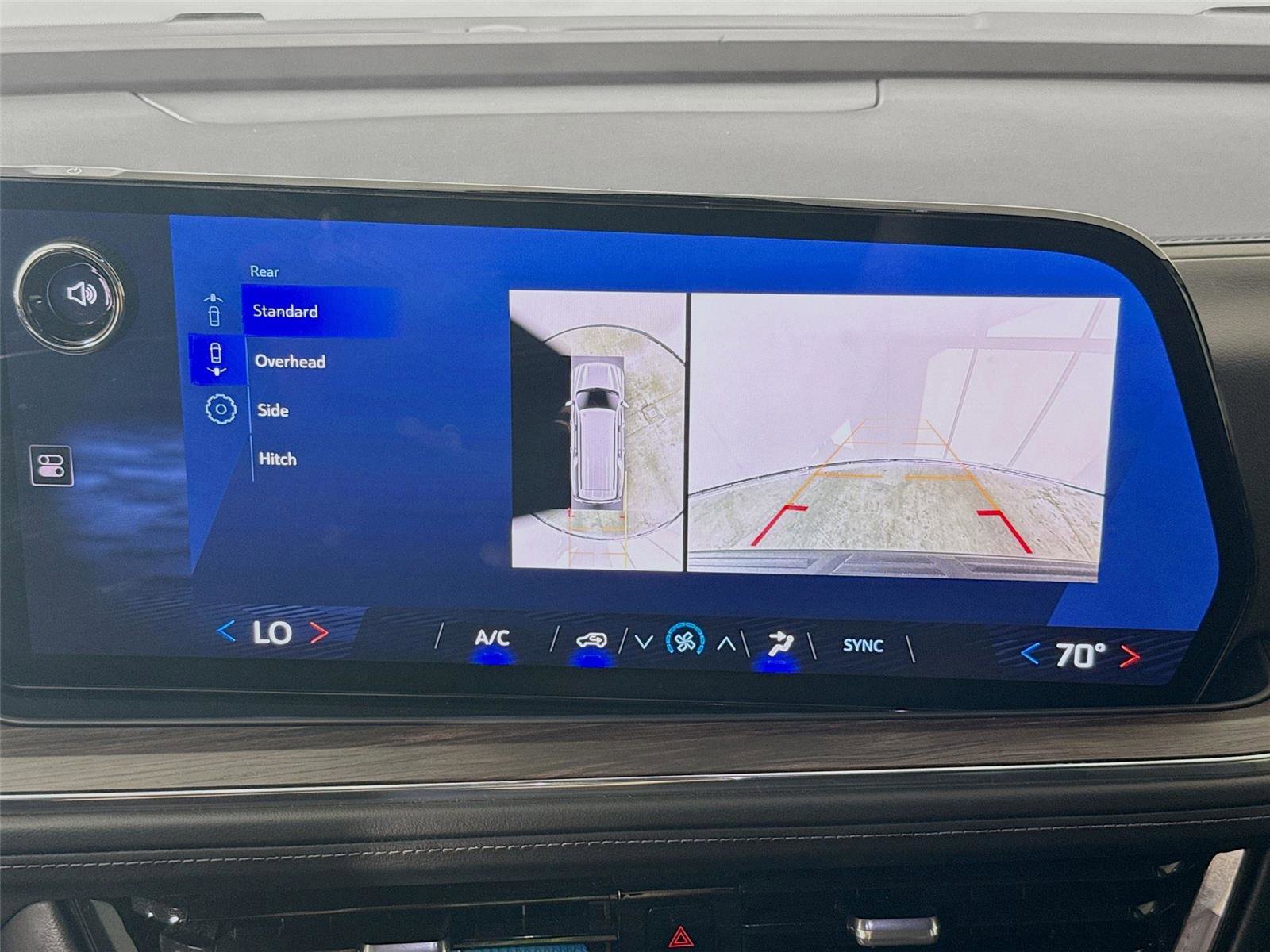 Used 2025 Chevrolet Suburban LS image 10