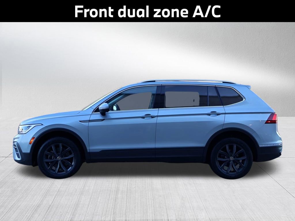 Used 2022 Volkswagen Tiguan SE w/ Panoramic Sunroof Package image 5