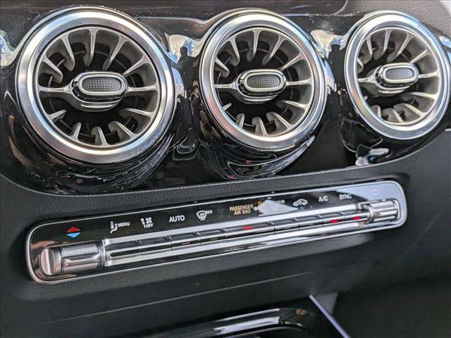 Used 2025 Mercedes-Benz GLA 35 AMG 4MATIC image 14