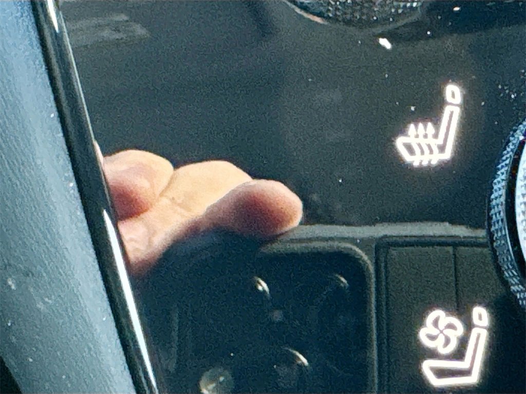 Used 2026 INFINITI QX60 Luxe w/ Cargo Package image 22