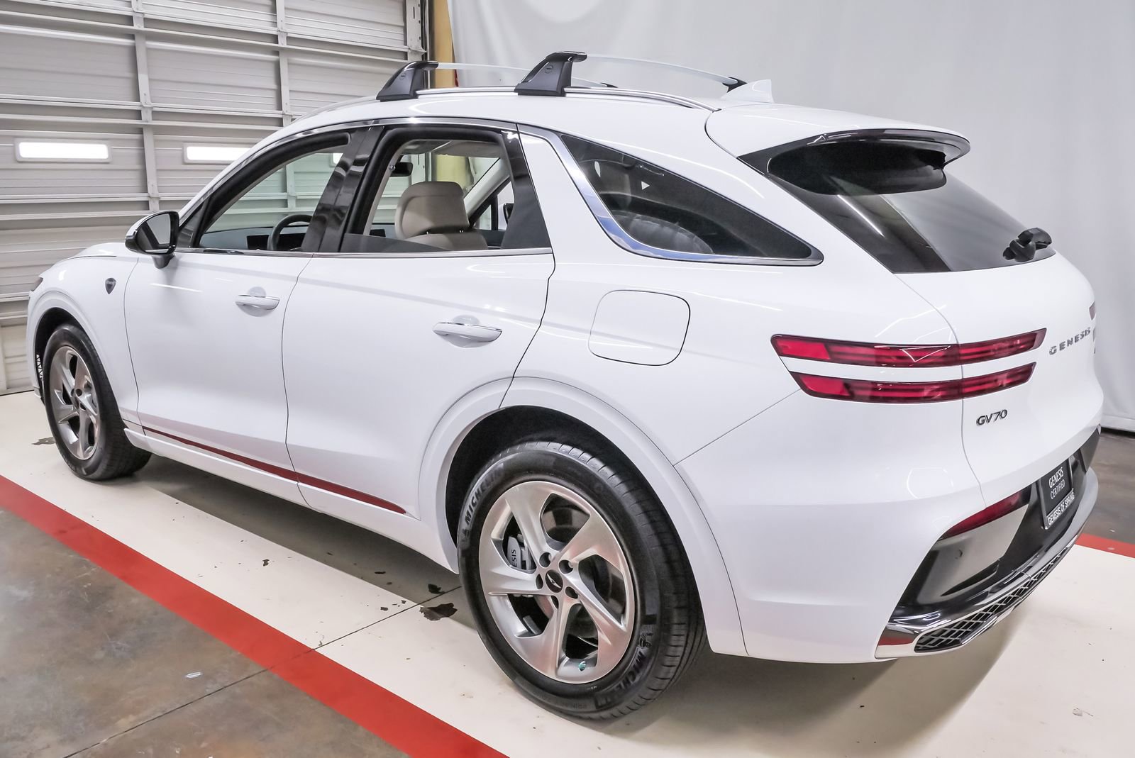 Certified 2026 Genesis GV70 2.5T AWD/4WD image 8