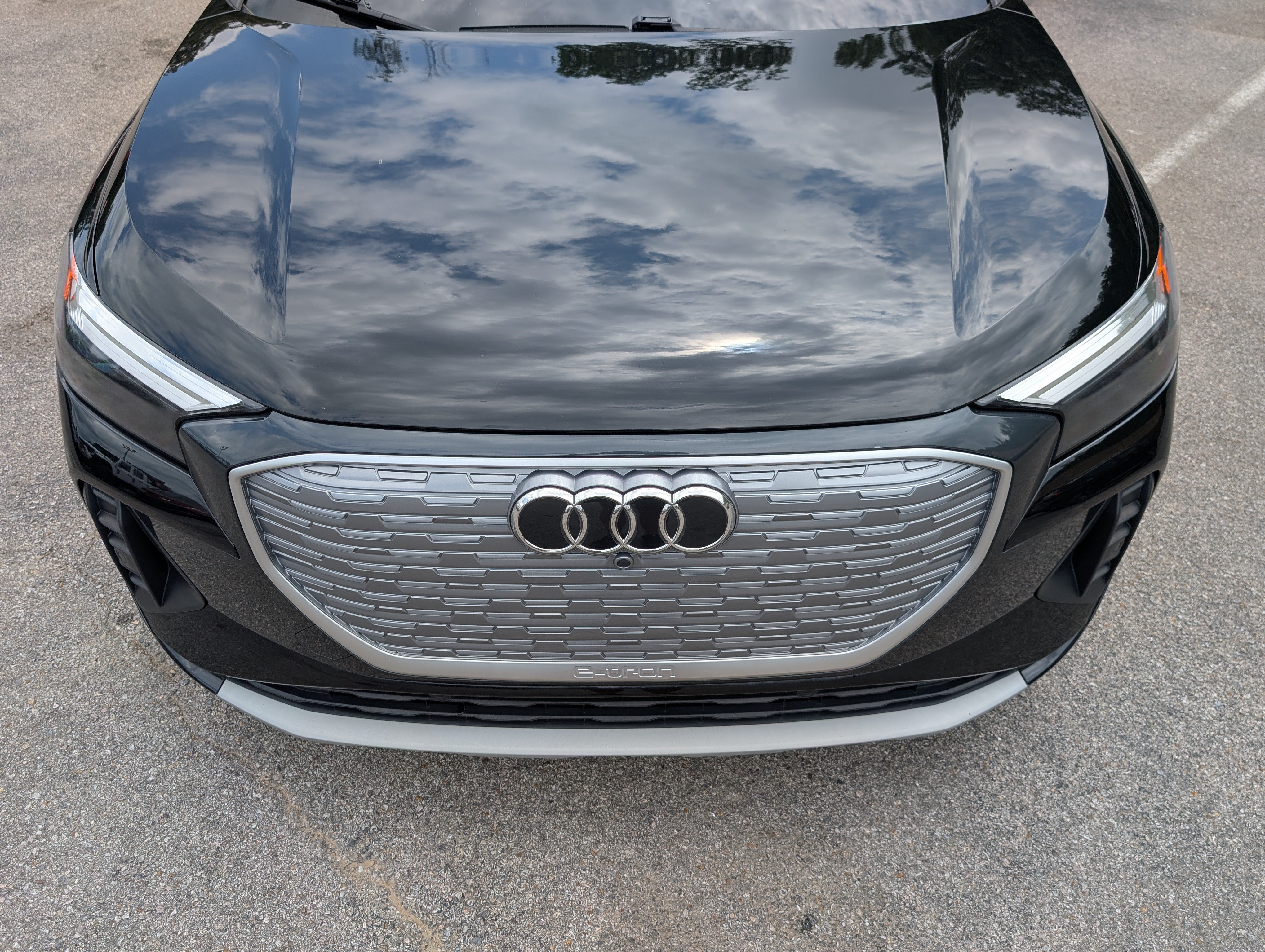 Used 2023 Audi Q4 e-tron Premium Plus w/ Premium Plus RWD image 12