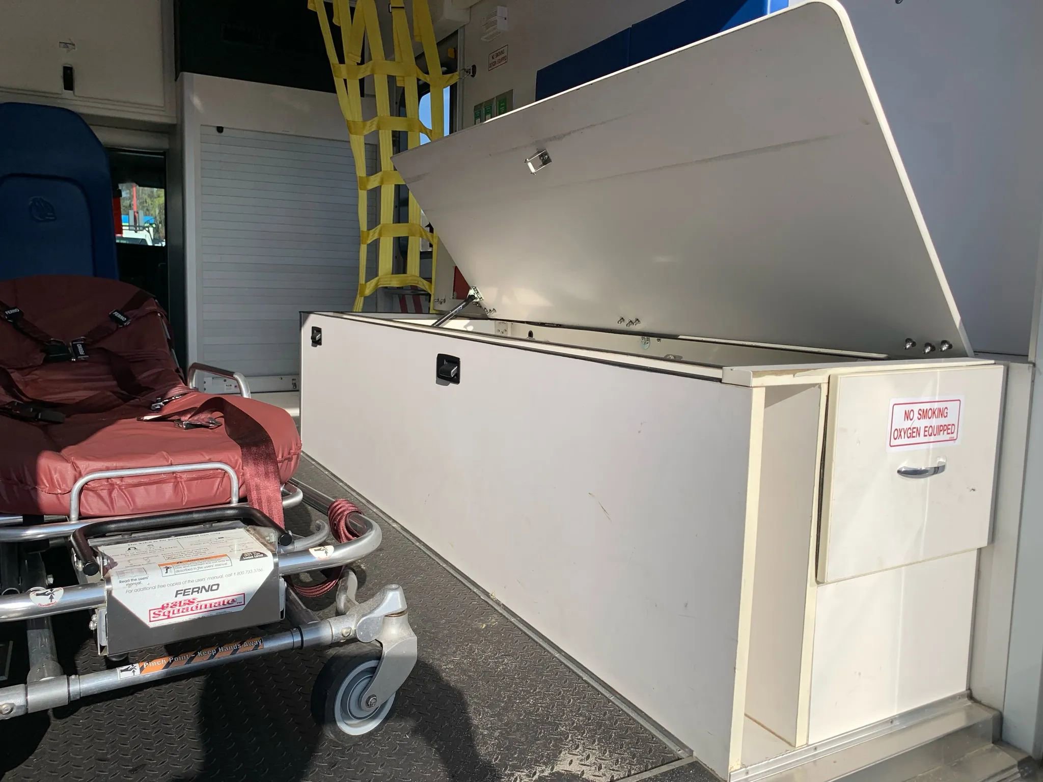 Used 2014 Chevrolet Express 4500 w/ Ambulance Package image 52