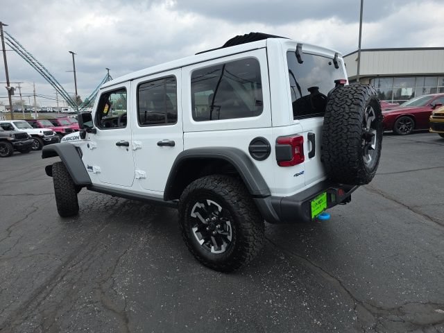 Used 2025 Jeep Wrangler Unlimited Rubicon 4xe w/ Safety Group AWD/4WD image 5
