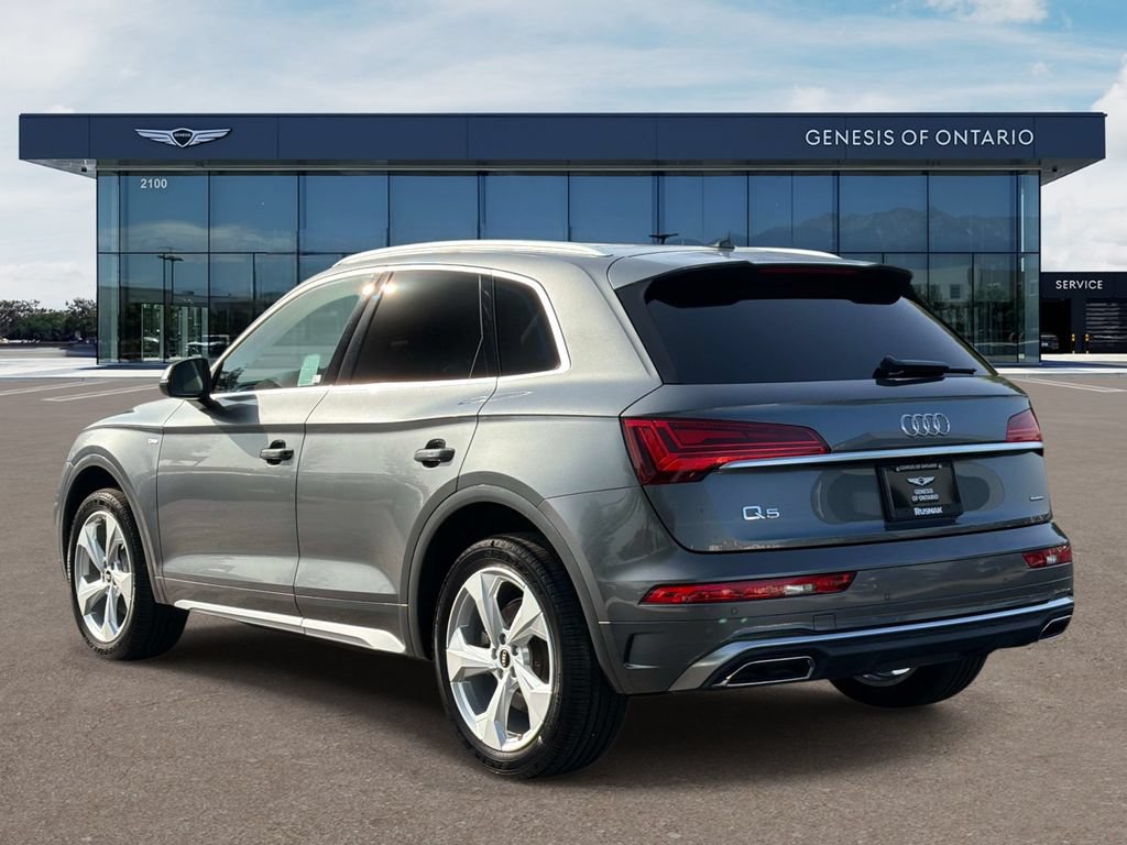 Used 2022 Audi Q5 2.0T Premium Plus w/ Premium Plus Package AWD/4WD image 2
