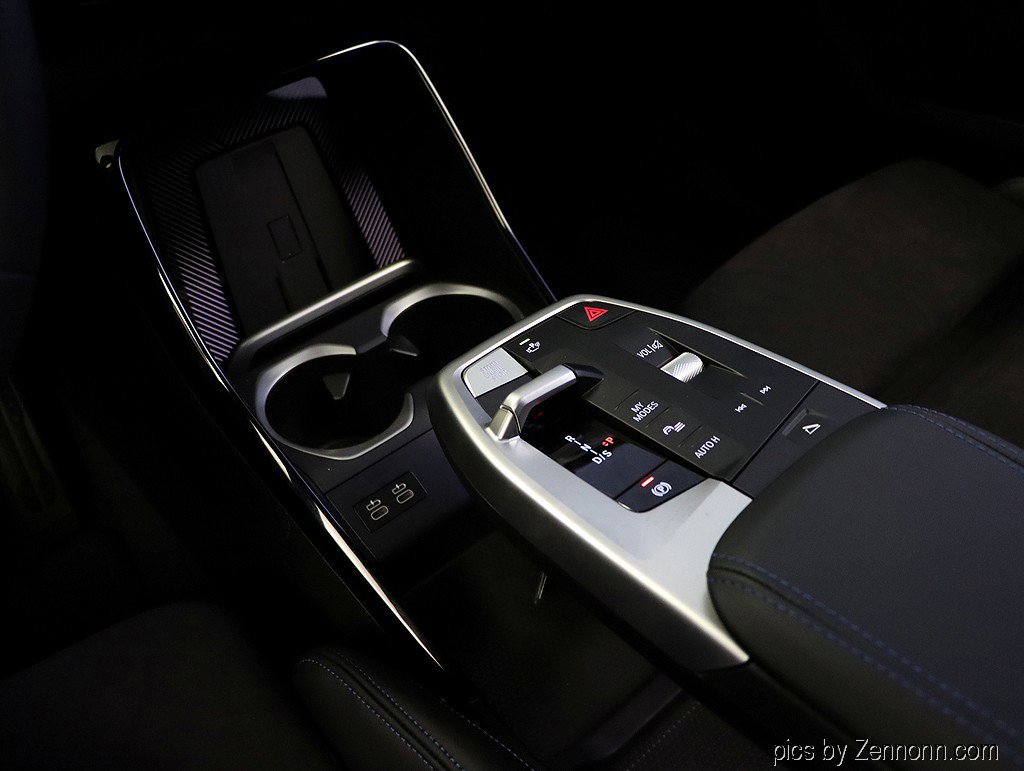 Used 2026 BMW X1 M35i w/ Technology Package image 14