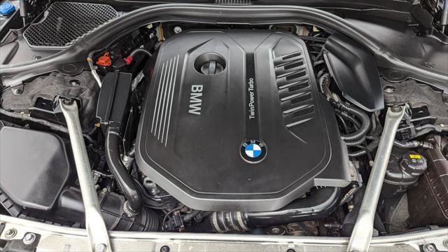 Used 2018 BMW 740i xDrive image 32