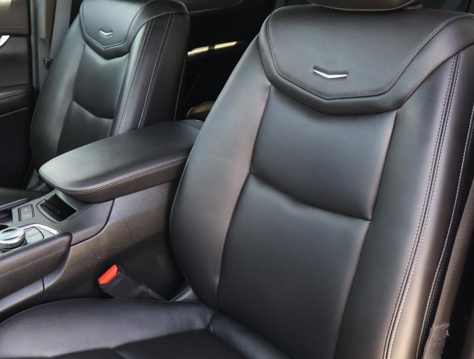 Certified 2023 Cadillac XT6 Luxury FWD image 18