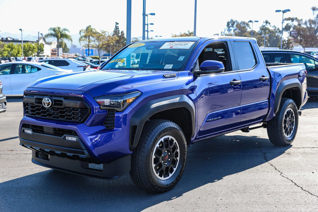 Certified 2025 Toyota Tacoma TRD Off-Road w/ TRD Off Road Upgrade Package image 22