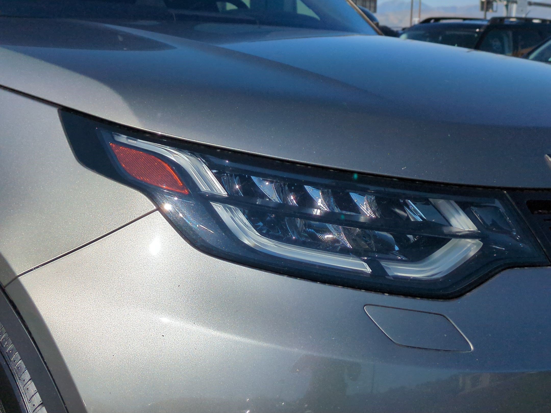 Used 2018 Land Rover Discovery HSE AWD/4WD image 12