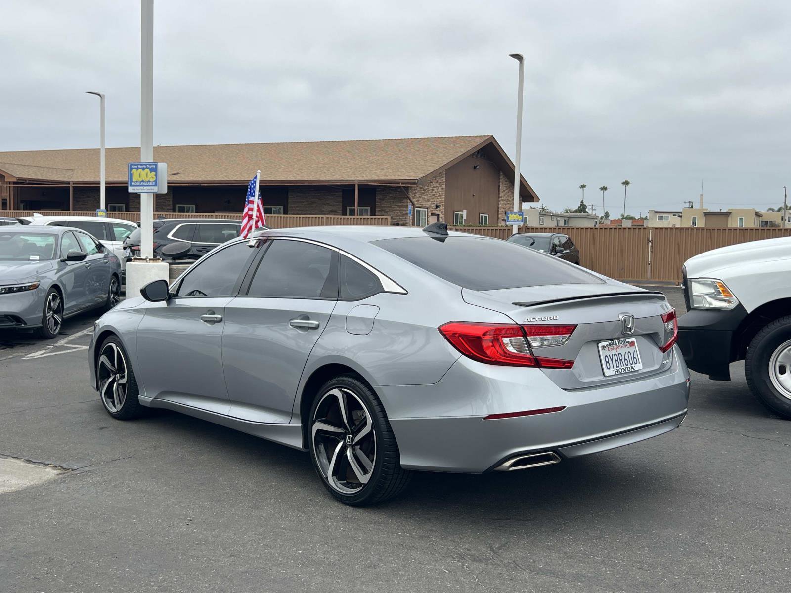 Used 2021 Honda Accord Sport image 3