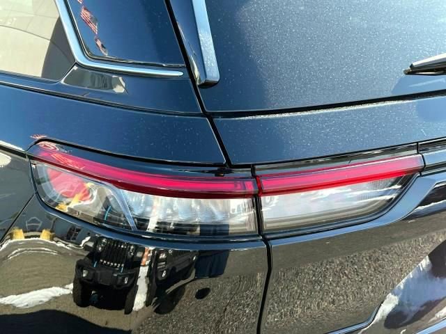 Certified 2023 Jeep Grand Cherokee Summit w/ Adv Protech Group IV image 9