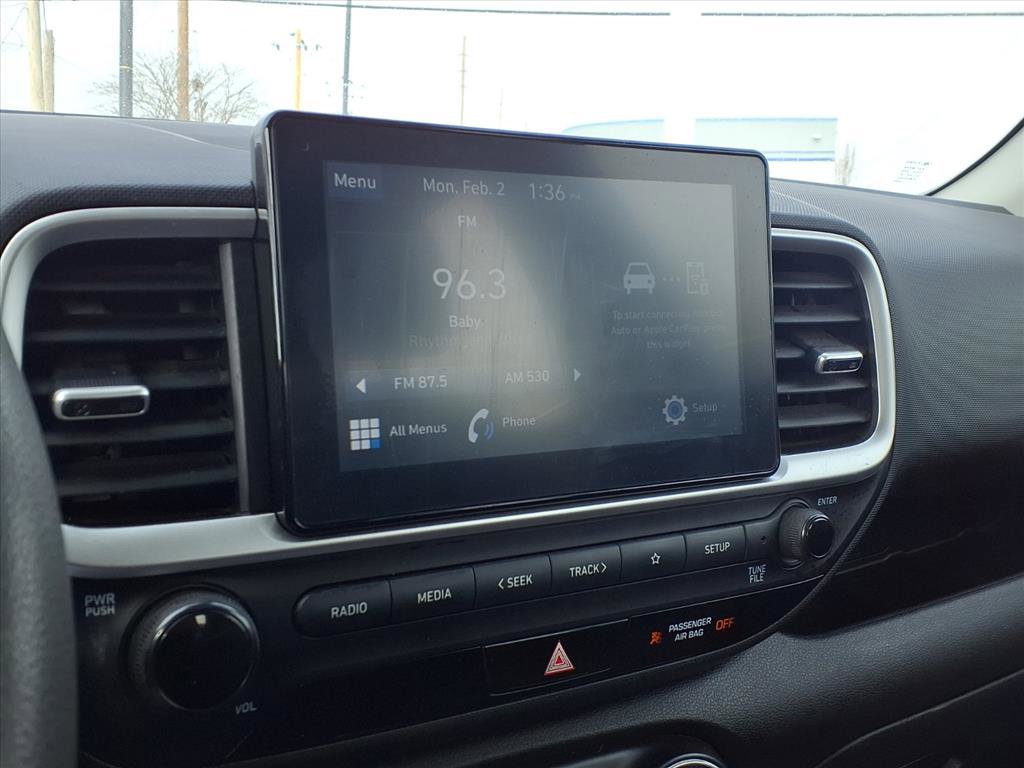 Used 2022 Hyundai Venue SE image 10