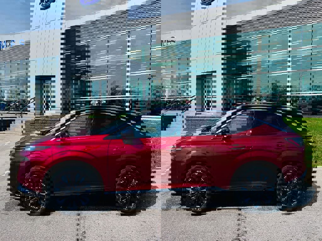 Used 2026 Nissan Murano Platinum w/ Cargo Package image 3