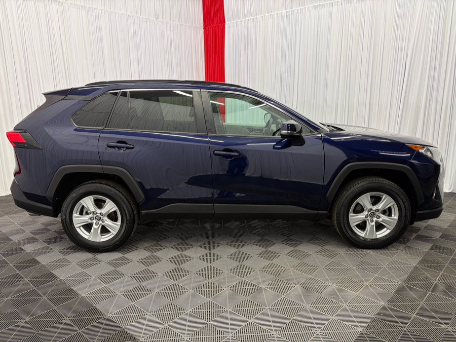 Used 2019 Toyota RAV4 XLE w/ Convenience Package AWD/4WD image 9