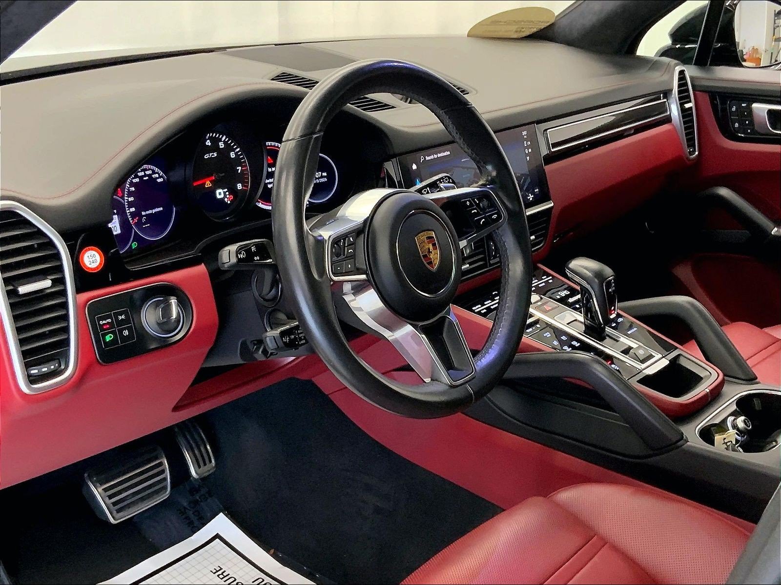 Used 2023 Porsche Cayenne GTS AWD/4WD image 4