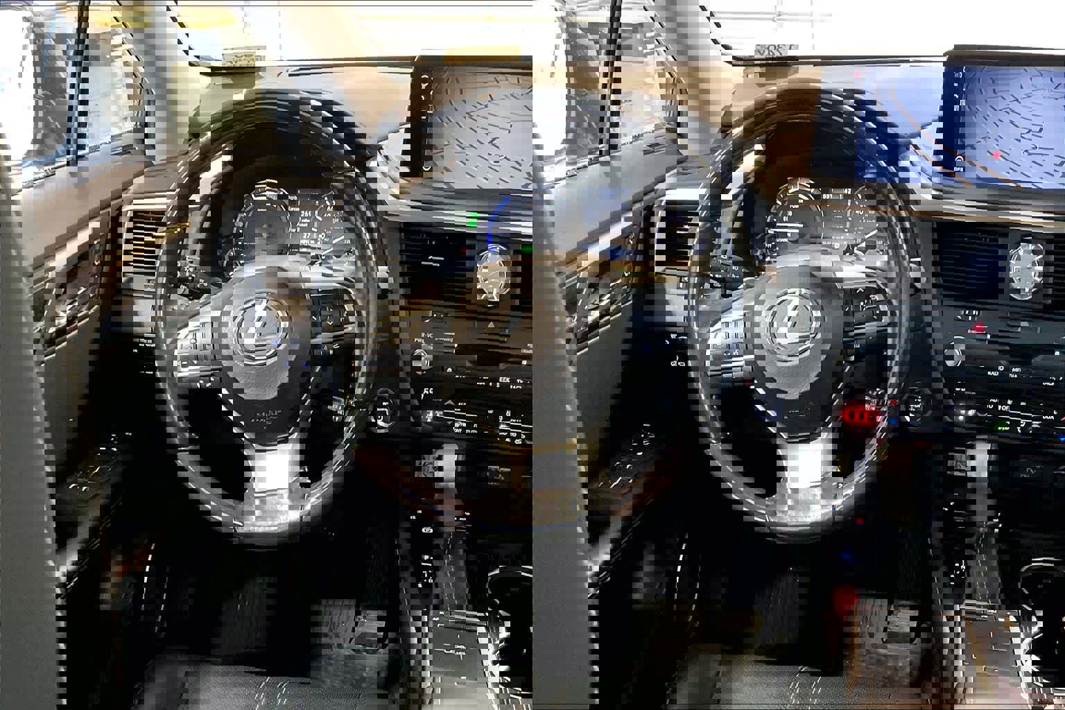 Used 2021 Lexus RX 450h AWD w/ Luxury Package image 8