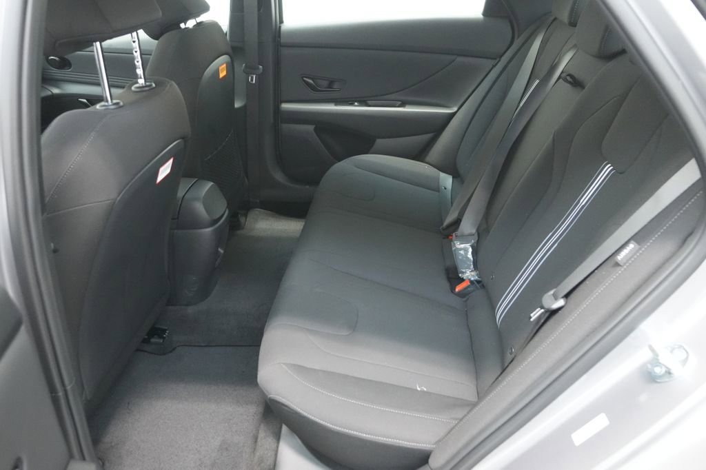 New 2026 Hyundai Elantra SEL Sport image 18