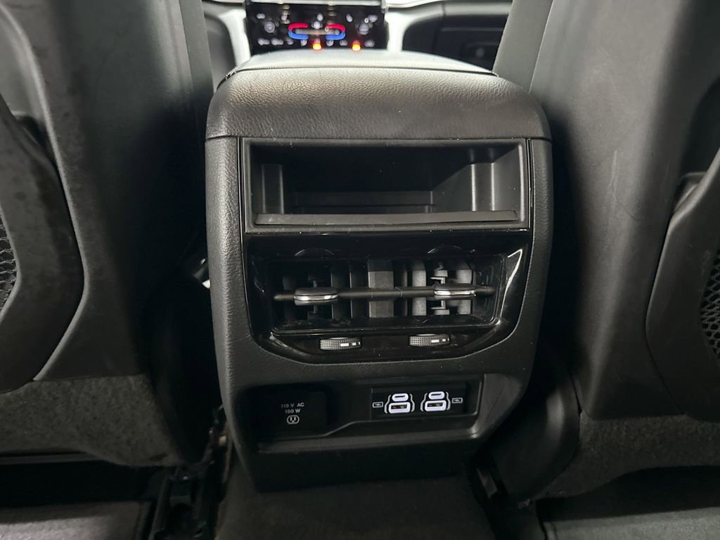 Used 2024 Jeep Grand Cherokee Altitude AWD/4WD image 22