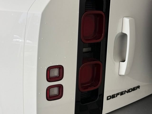 Used 2021 Land Rover Defender 110 S AWD/4WD image 13