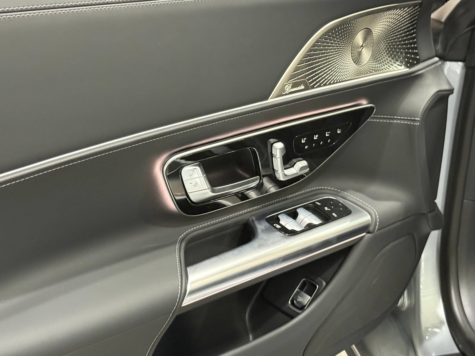 Used 2025 Mercedes-Benz SL 55 AMG 4MATIC image 9