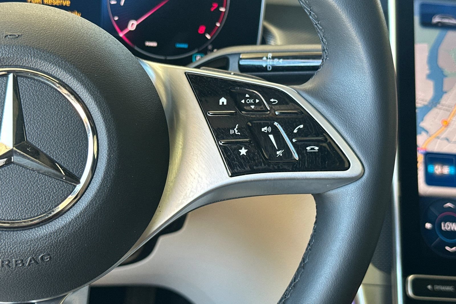 Certified 2026 Mercedes-Benz GLC 300 image 35