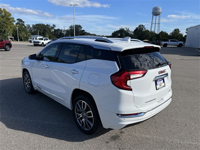 Used 2022 GMC Terrain Denali image 6