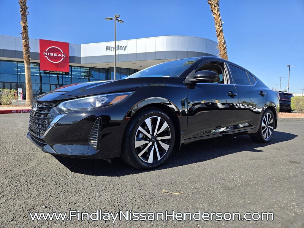 Used 2025 Nissan Sentra SV w/ SV Premium Package image 2