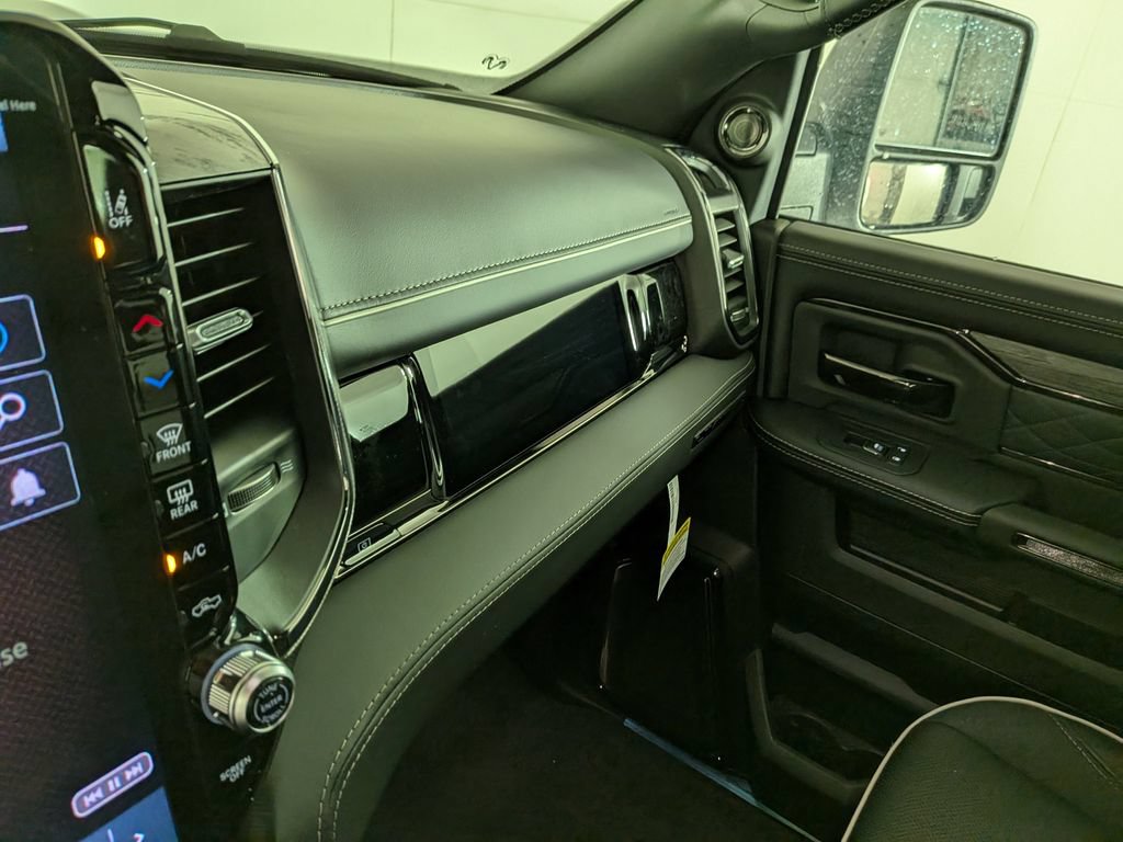 New 2026 RAM 2500 Limited AWD/4WD image 24