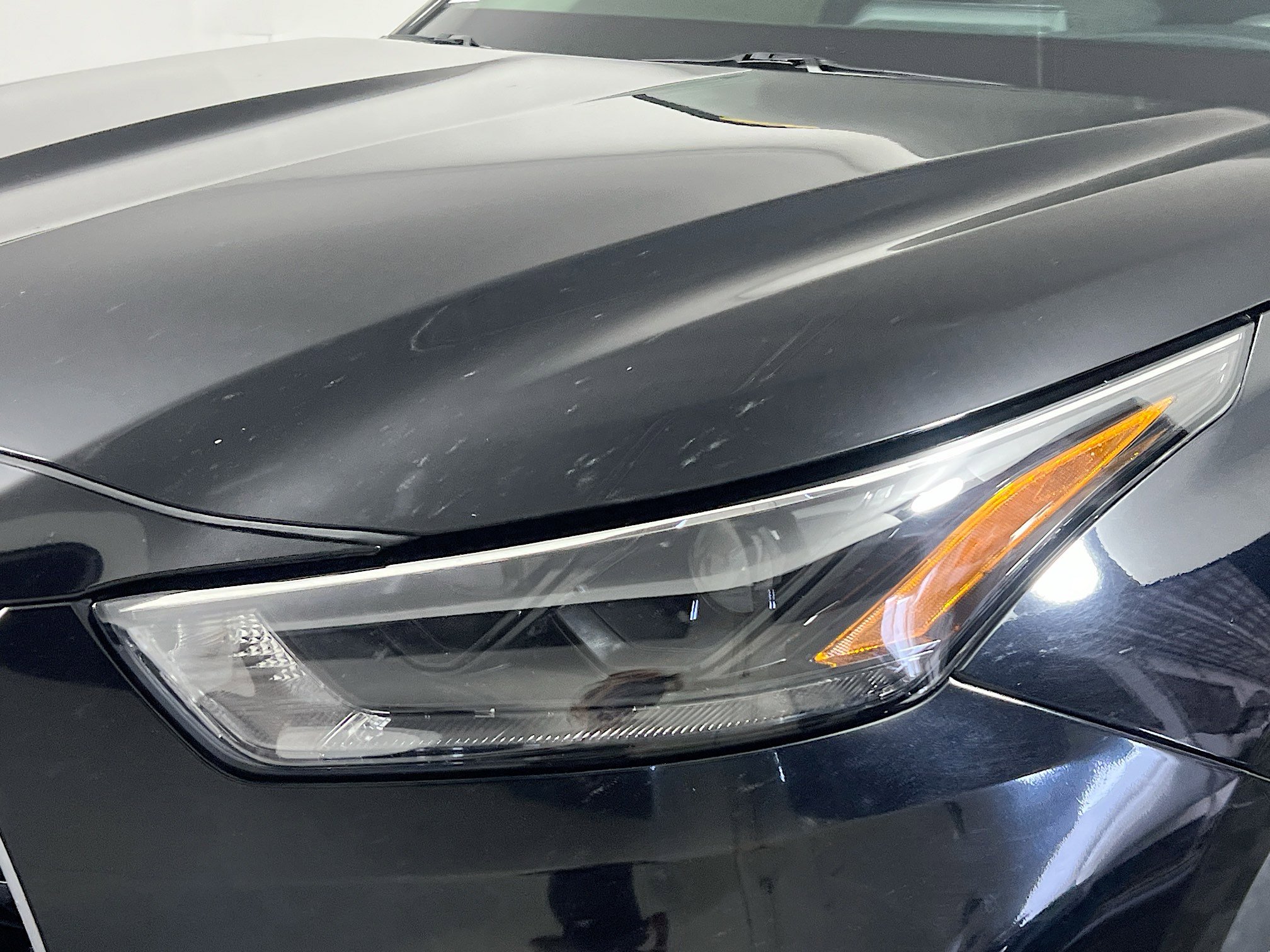 Used 2023 Toyota Highlander L FWD image 11