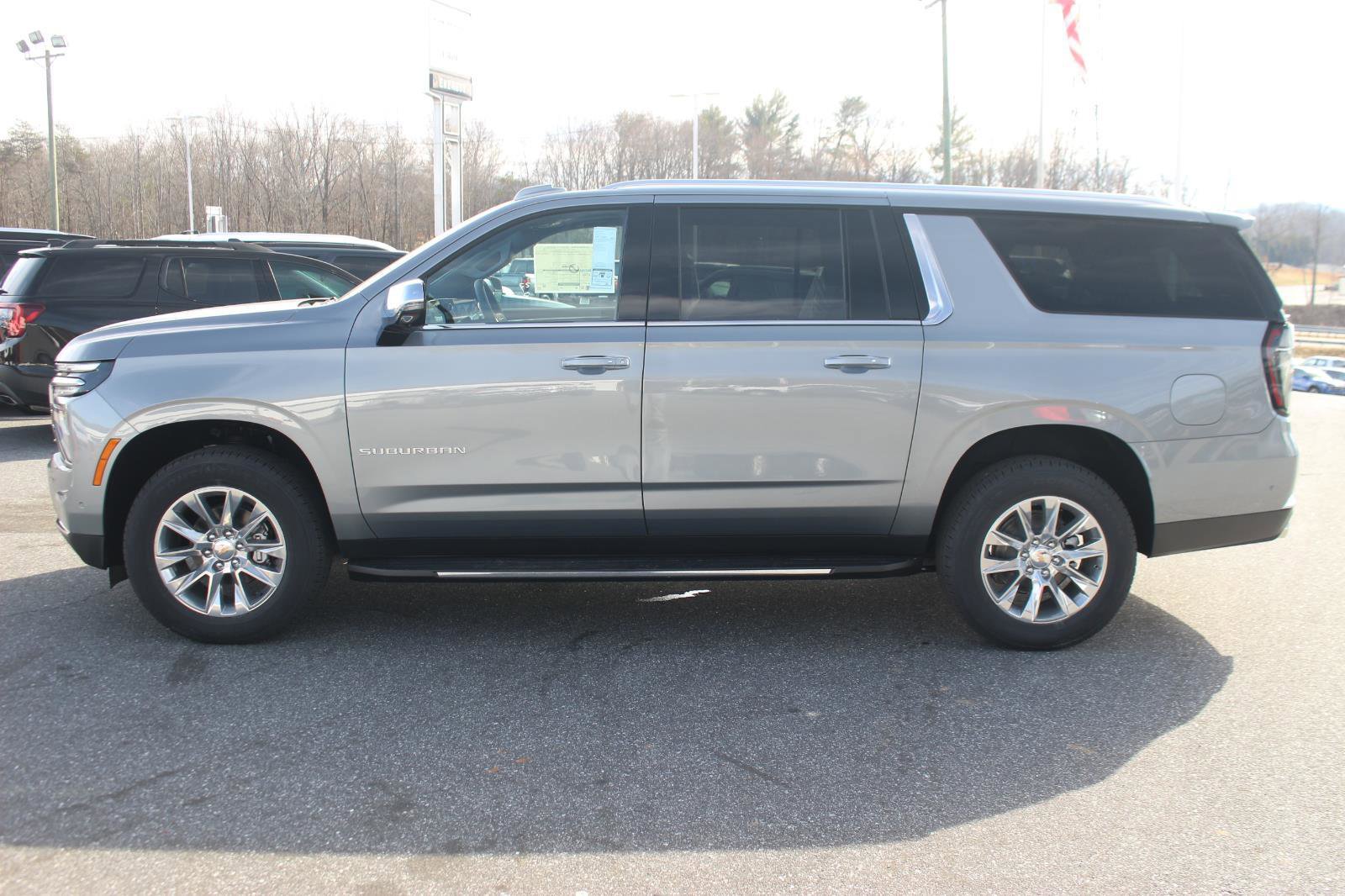 New 2026 Chevrolet Suburban Premier image 4