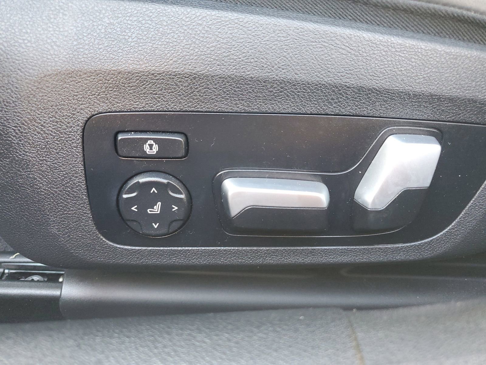 Used 2022 BMW M850i Gran Coupe xDrive image 24