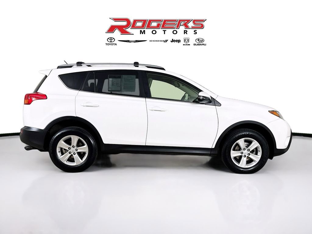 Used 2014 Toyota RAV4 XLE AWD/4WD image 14