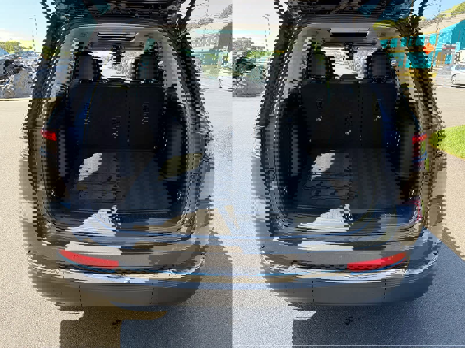 Used 2024 Jeep Grand Cherokee Limited 4xe image 8