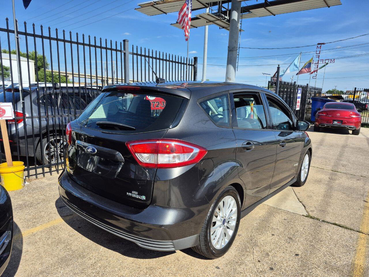 Used 2017 Ford C-MAX SE image 5