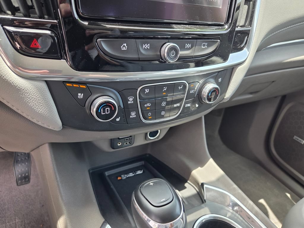 Used 2020 Chevrolet Traverse Premier w/ LPO, Floor Liner Package FWD image 26