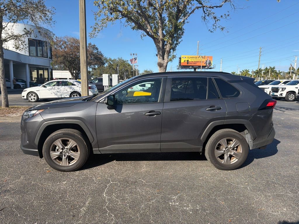 Used 2025 Toyota RAV4 XLE image 8