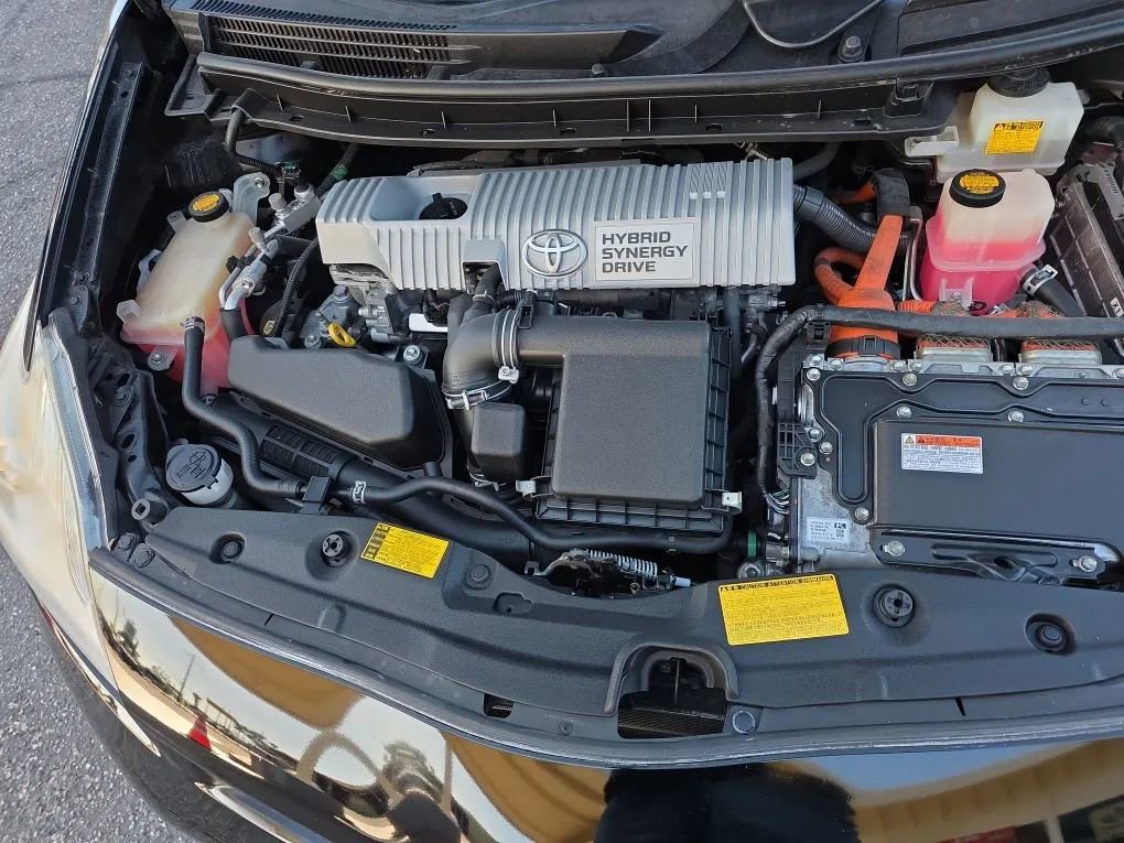 Used 2013 Toyota Prius Persona Series FWD image 33