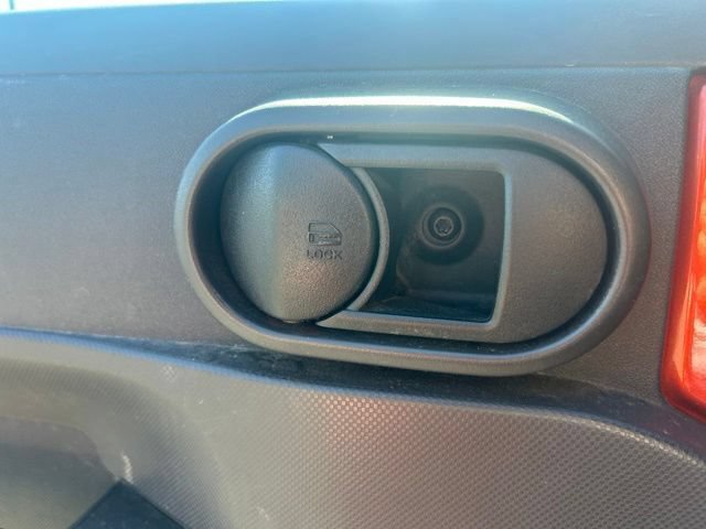Used 2009 Jeep Wrangler Unlimited Sahara w/ Dual Top Group AWD/4WD image 12