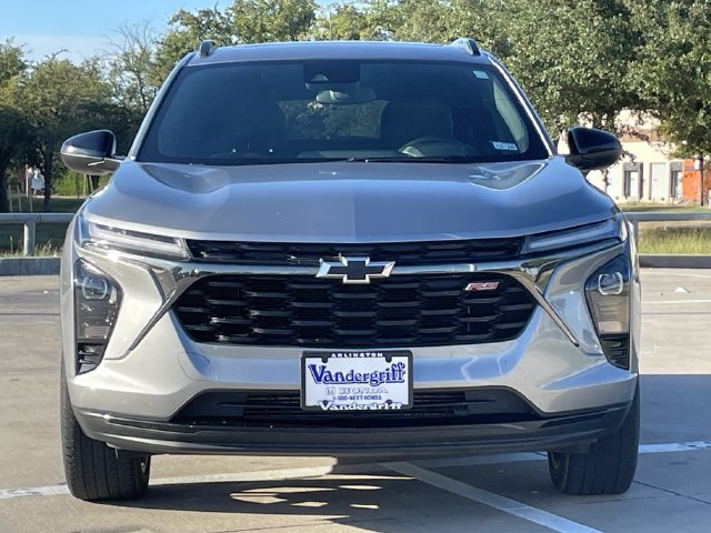 Used 2024 Chevrolet Trax RS w/ Sunroof Package FWD image 7