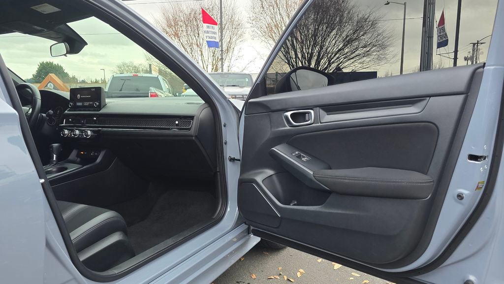 Used 2023 Honda Civic Sport image 10
