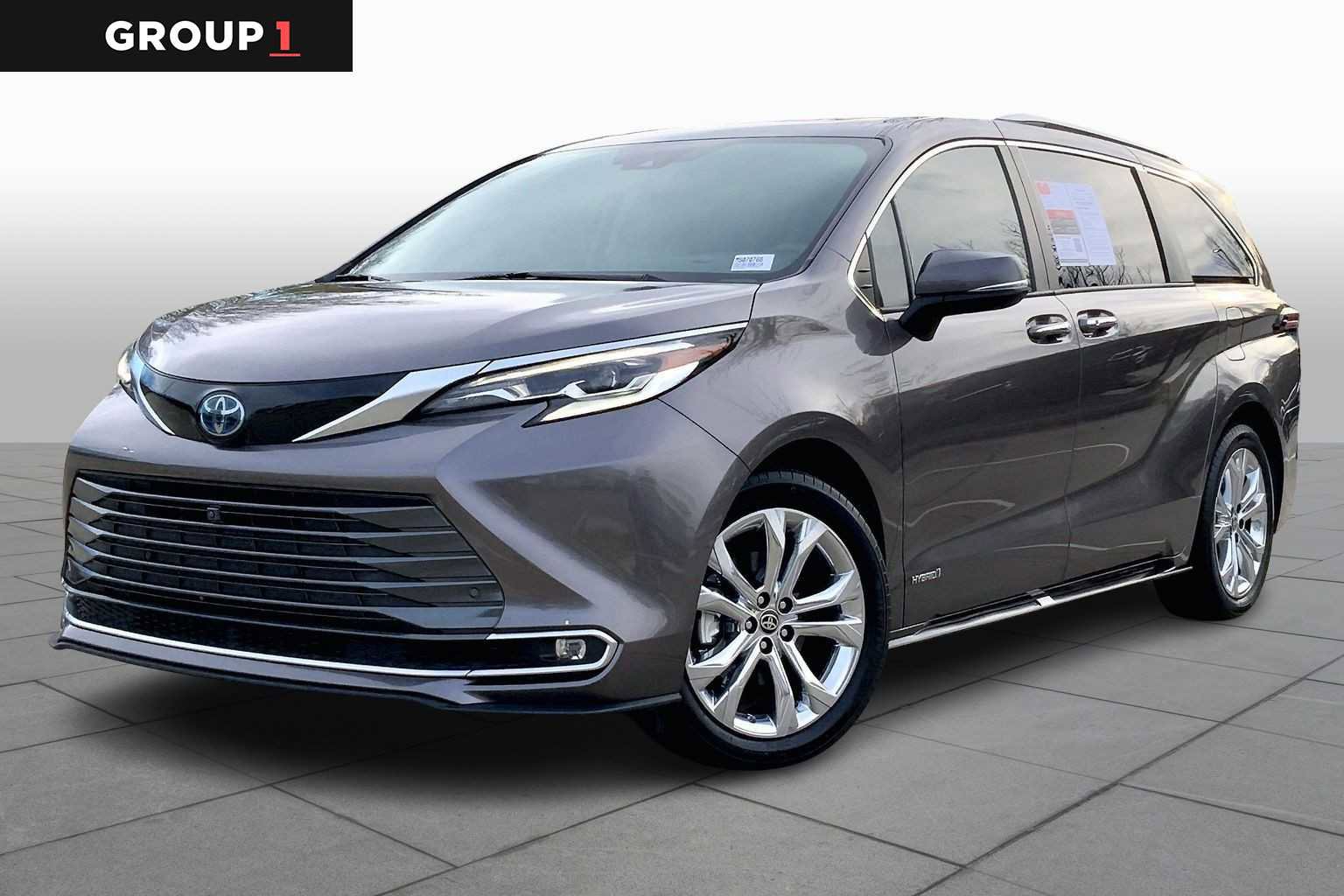 Certified 2021 Toyota Sienna Platinum image 1