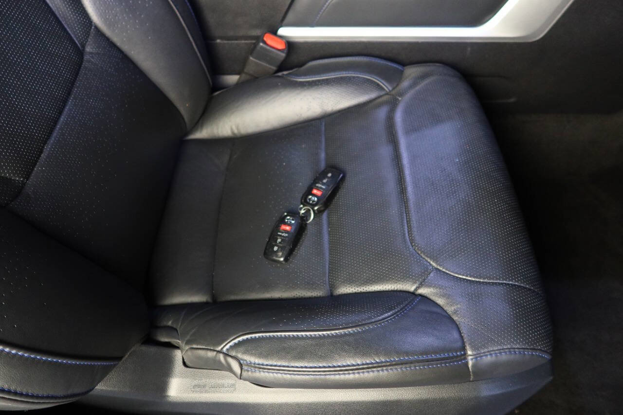 Used 2025 Toyota Tundra Platinum AWD/4WD image 25